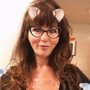 Meet your Posher, Shari